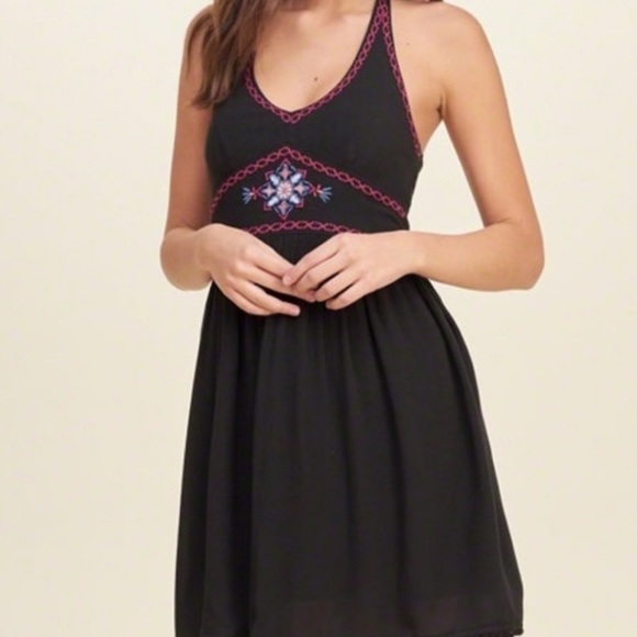 GUC Hollister XS Black Boho Halter Embroidered Low Back Spring Summer Goth Dress - Picture 1 of 10